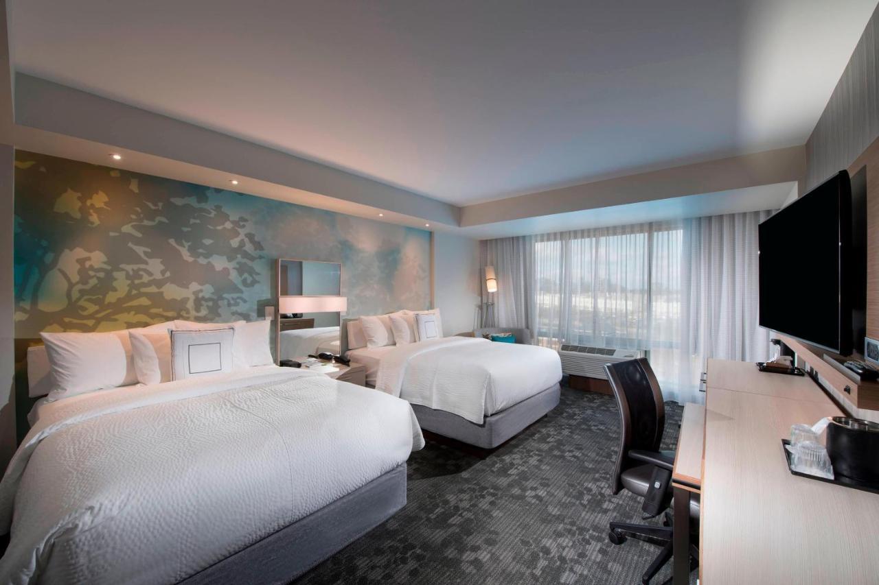Courtyard By Marriott Atlanta Alpharetta/Avalon Area Hotel Екстериор снимка